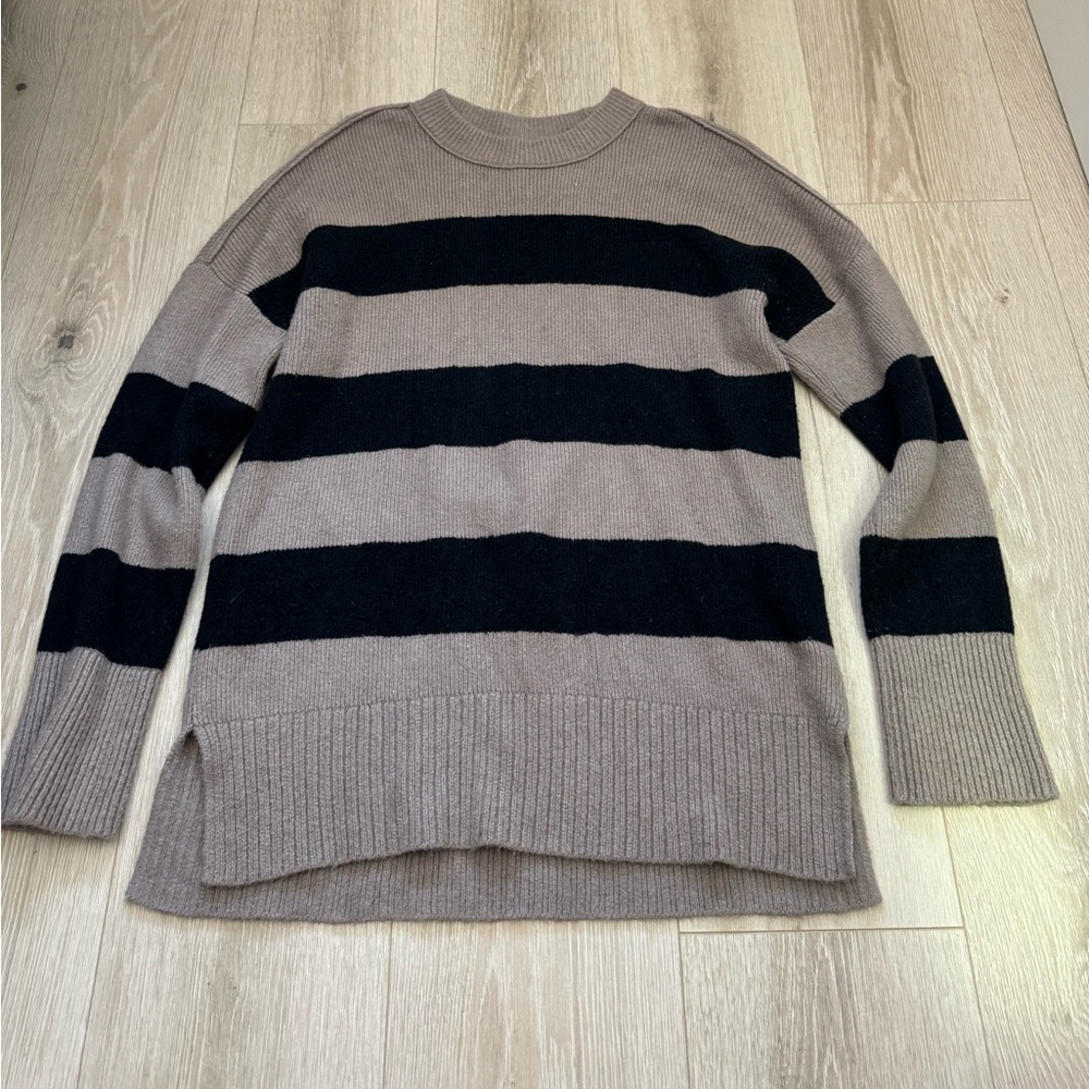 Abercrombie sweater